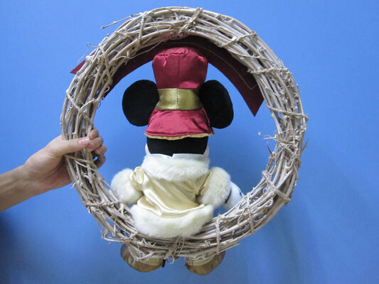 Mickey Mouse Disney Plush Toys with Wreath / Christmas Holiday Stuffed Toys